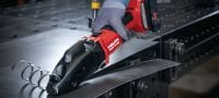 SSH 6-22 cordless metal shears Cordless double cut shear for fast cuts in sheet metal and profiles up to 2.5 mm│12 Gauge – with Hilti SSH CS blades included (Nuron battery platform) Applications 6